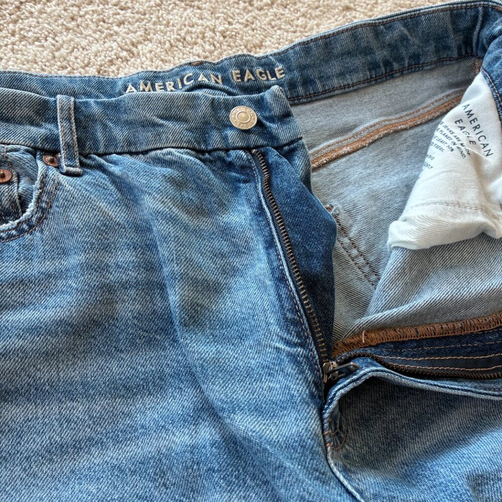 AE Strigid Curvy Super High-Waisted Baggy Straight Jean - Picture 6 of 14